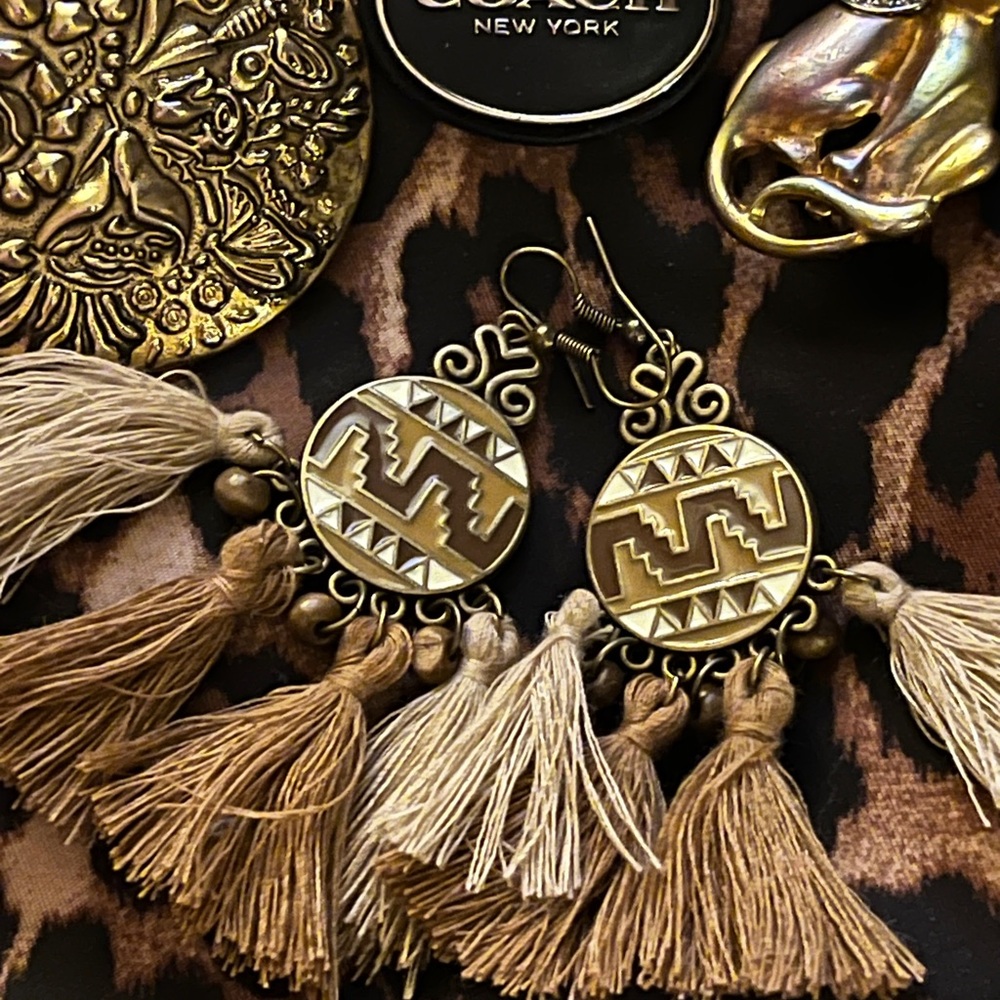 Coach Gold and Tan Brooch Set - Picture 3 of 6